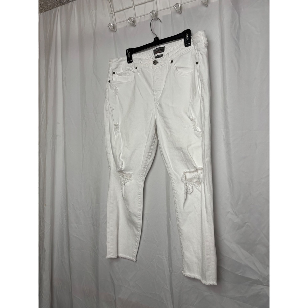 Torrid Women 16R White High Rise Straight Distressed Button Fly Jeans Raw Hem